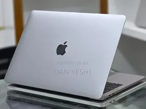 New Laptop Apple MacBook Pro 2019 16GB Intel Core i5 SSD 256GB