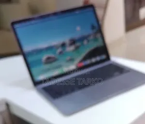 New Laptop Apple MacBook Air 2020 M1 8GB Apple M1 SSD 256GB