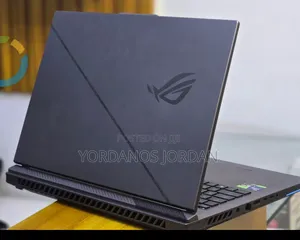 New Laptop Asus ROG Strix G17 32GB Intel Core i9 SSD 2T