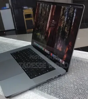 New Laptop Apple MacBook Pro 2021 M1 32GB Apple M1 Pro SSD 1T