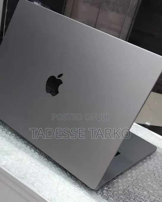New Laptop Apple MacBook Pro 2021 M1 32GB Apple M1 Pro SSD 1T
