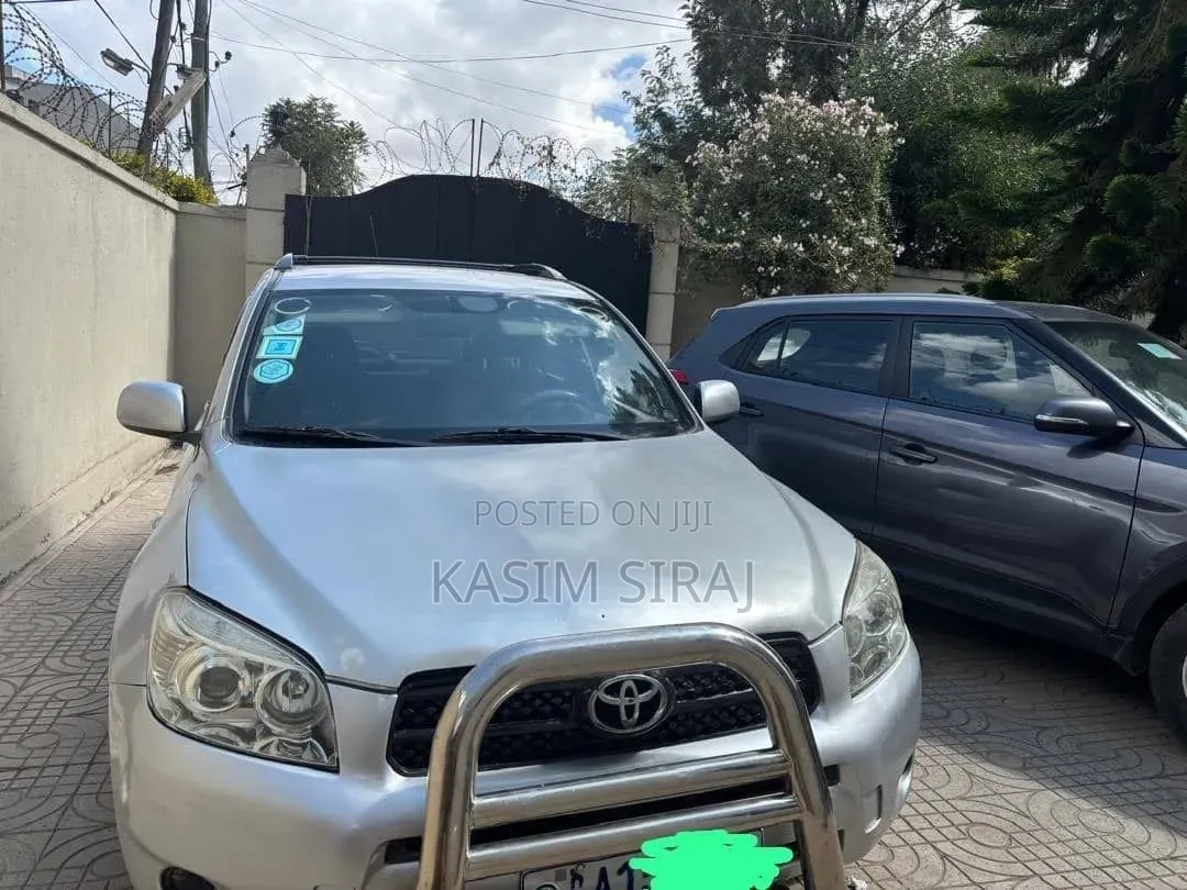 Toyota RAV4 2.4 2008 Silver
