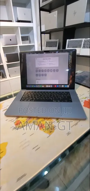 New Laptop Apple MacBook Pro M1 16GB Apple M1 Pro SSD 512GB