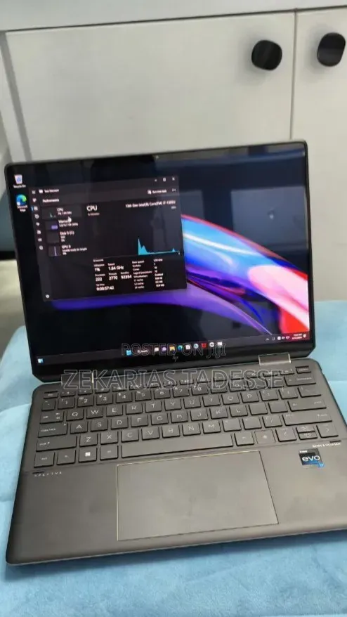 New Laptop HP Spectra 13 16GB Intel Core i7 SSD 1T