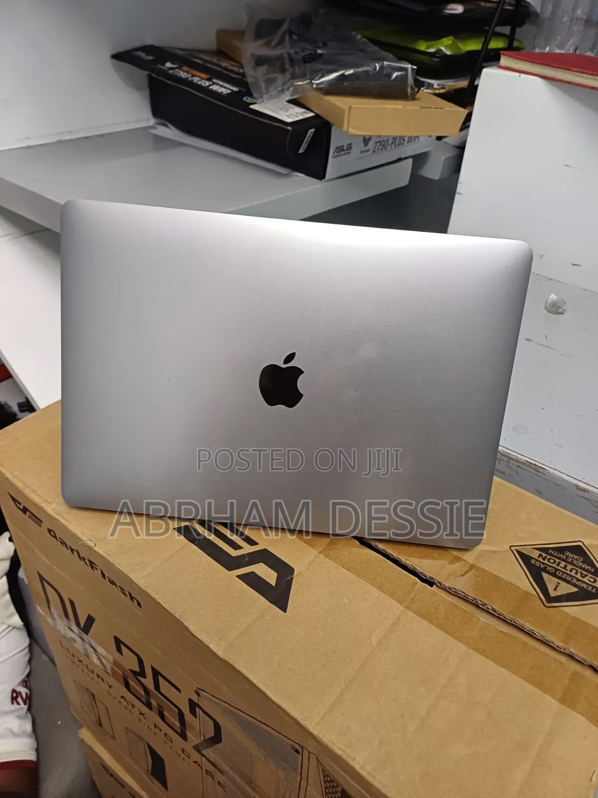 New Laptop Apple MacBook Air 2020 M1 16GB Apple M1 SSD 512GB
