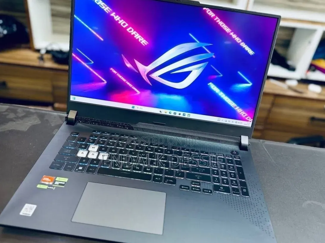 New Laptop Asus ROG Strix G17 16GB AMD Ryzen 9 SSD 1T
