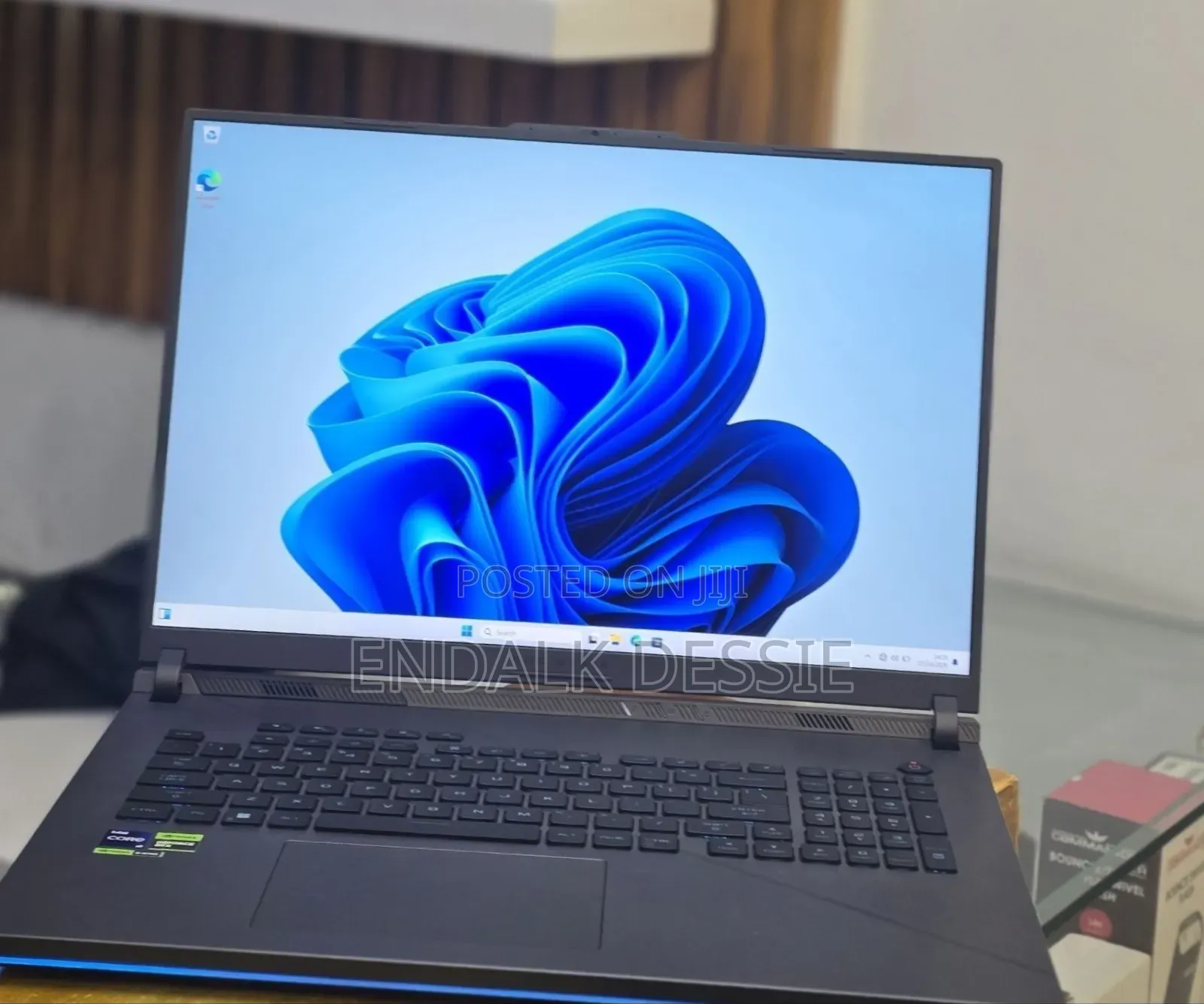 New Laptop Asus ROG Strix G731G 32GB Intel Core i9 SSD 2T