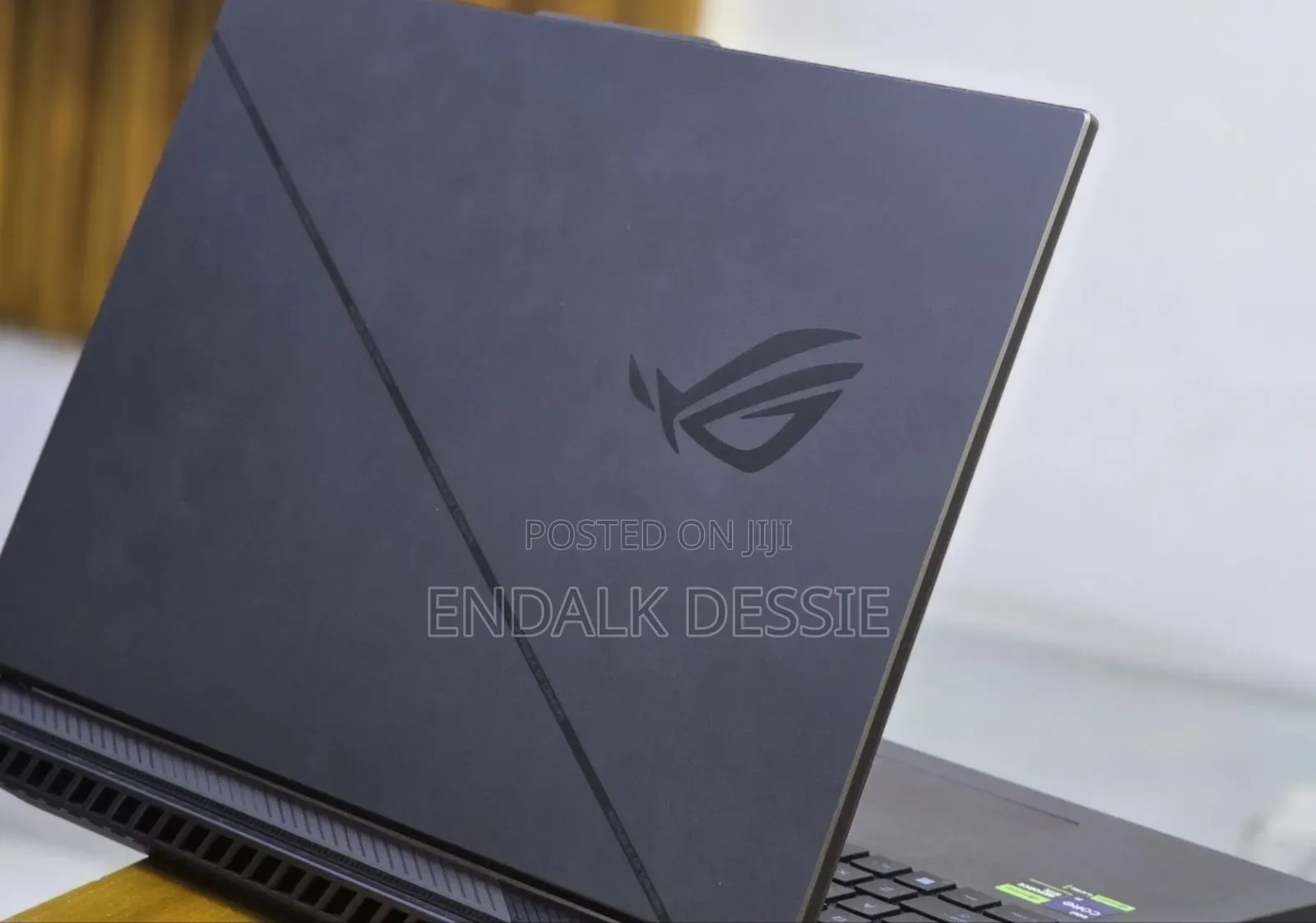 New Laptop Asus ROG Strix G731G 32GB Intel Core i9 SSD 2T