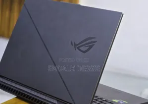 New Laptop Asus ROG Strix G731G 32GB Intel Core i9 SSD 2T