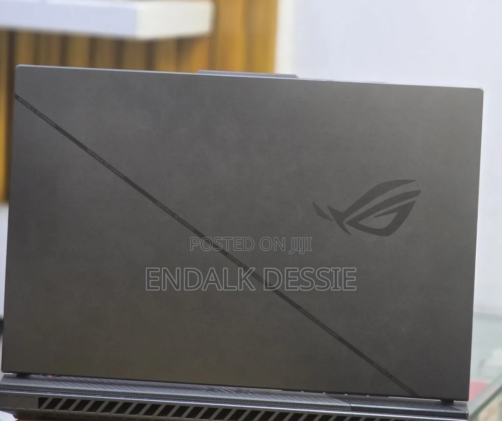 New Laptop Asus ROG Strix G731G 32GB Intel Core i9 SSD 2T
