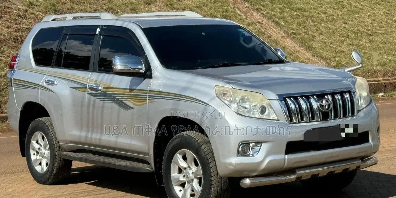Toyota Land Cruiser Prado 2014 Silver
