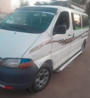 Toyota HiAce 2005 White