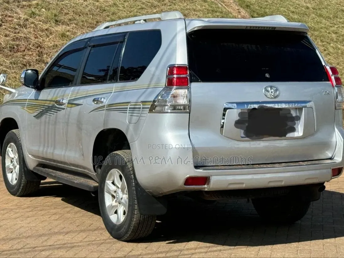 Toyota Land Cruiser Prado 2014 Silver