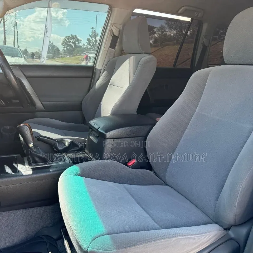 Toyota Land Cruiser Prado 2014 Silver