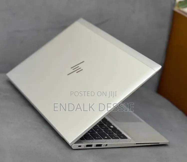 New Laptop HP EliteBook 845 G8 16GB AMD Ryzen 5 SSD 512GB