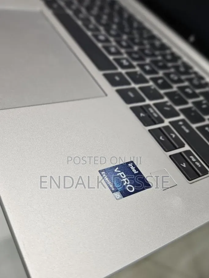 New Laptop HP EliteBook 840 10 16GB Intel Core i5 SSD 512GB