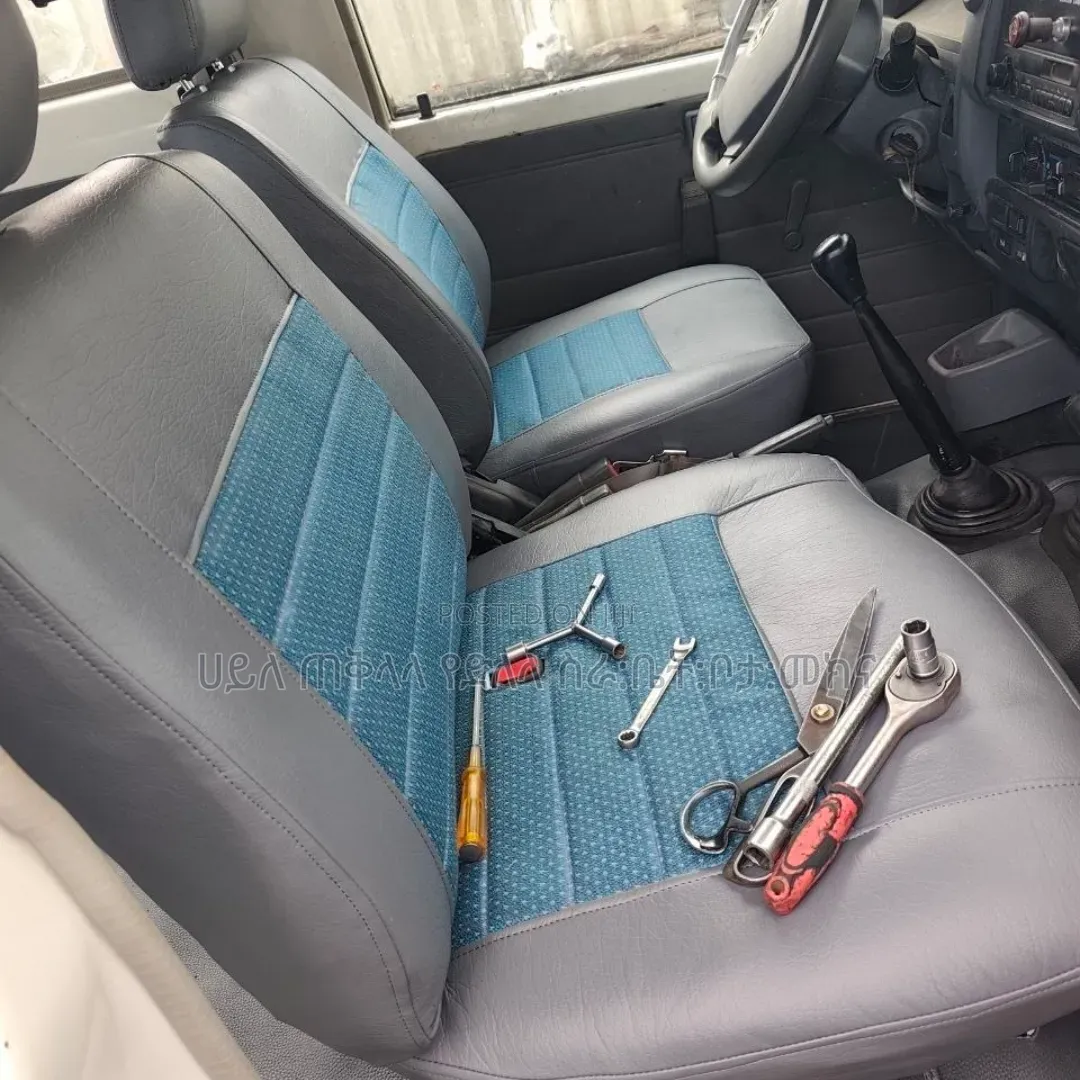 Toyota Land Cruiser 2012 Ivory