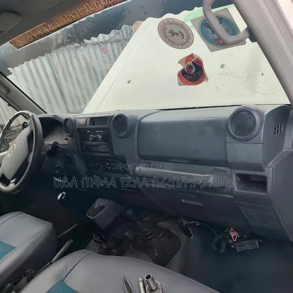 Toyota Land Cruiser 2012 Ivory