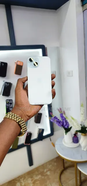 Apple iPhone 15 128 GB White