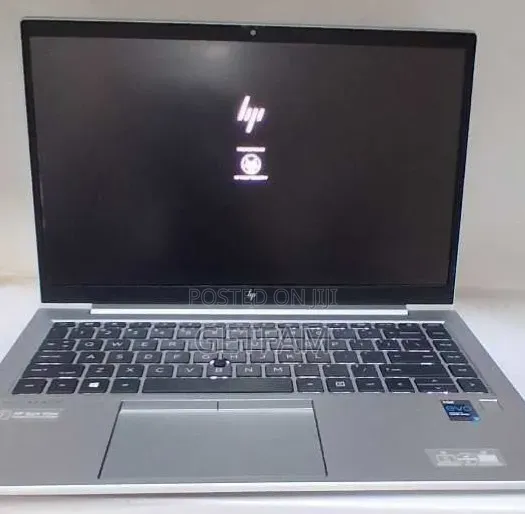 New Laptop HP EliteBook 845 G8 16GB AMD Ryzen 5 SSD 512GB
