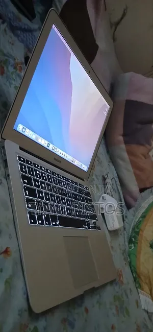 Laptop Apple MacBook Air 2014 8GB Intel Core i7 SSD 128GB