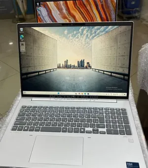 New Laptop HP EliteBook 640 G11 16GB Intel Core Ultra 7 SSD 512GB