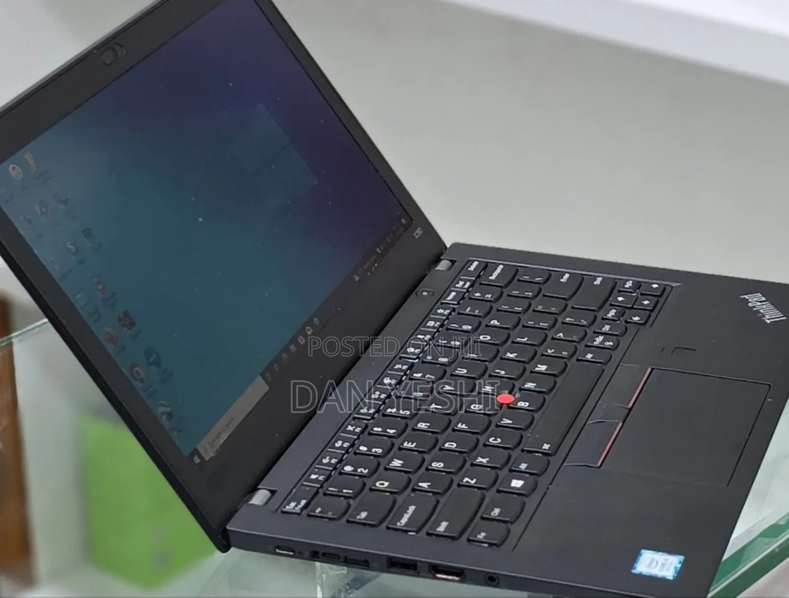 New Laptop Lenovo ThinkPad X280 8GB Intel Core i5 SSD 256GB