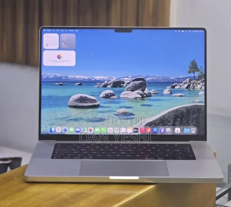 New Laptop Apple MacBook Pro 2021 M1 32GB Apple M1 Pro SSD 512GB