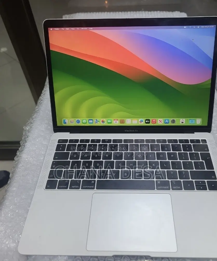 New Laptop Apple MacBook Air 2018 8GB Intel Core i5 SSD 128GB