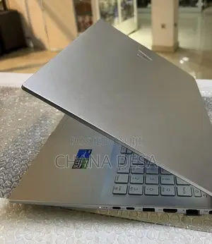 New Laptop Asus 16GB Intel Core i5 SSD 512GB