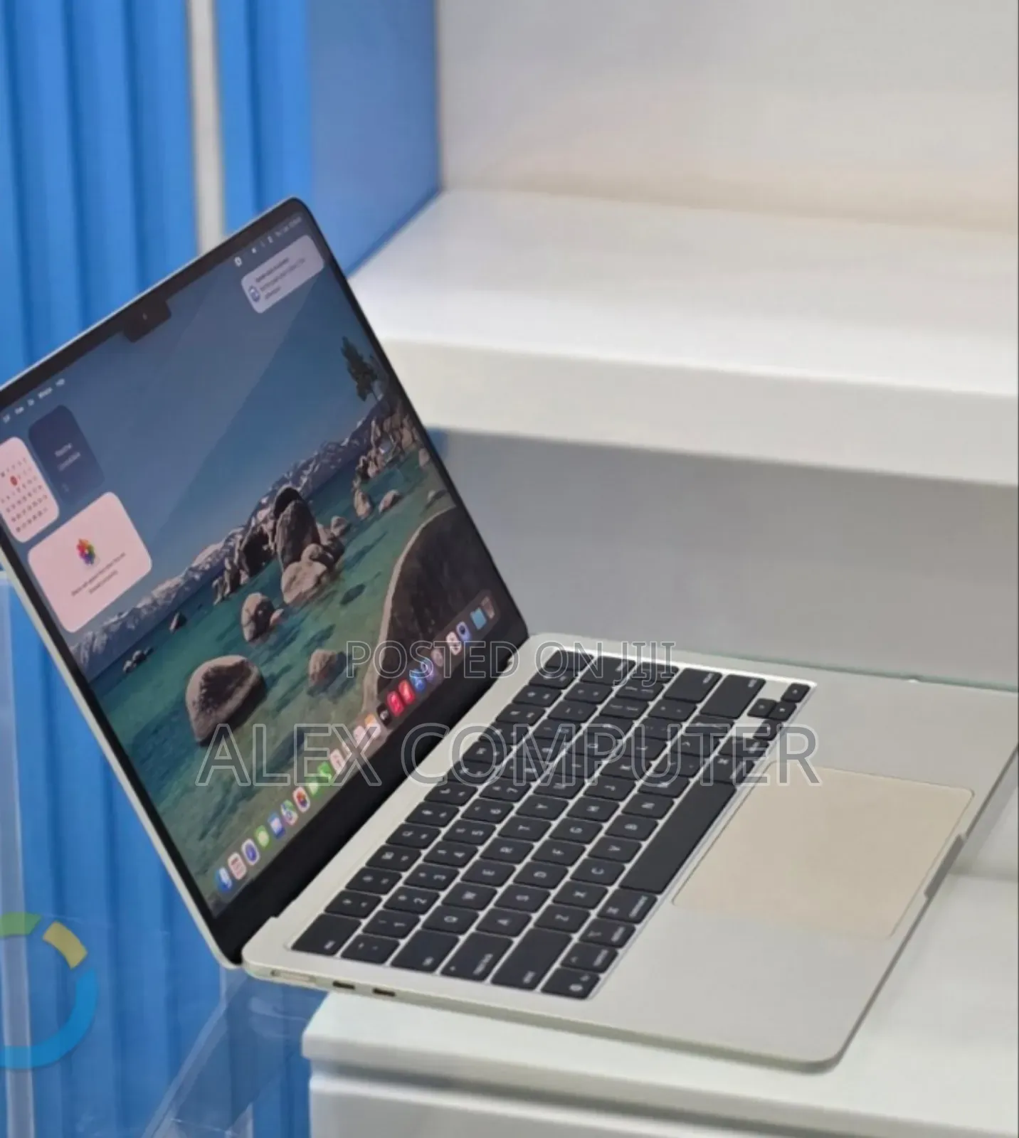 New Laptop Apple MacBook Air 2025 M4 13-inch 16GB Apple M4 SSD 256GB