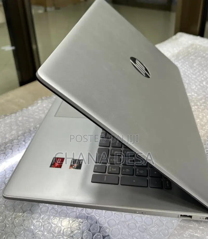 New Laptop HP Stream Notebook 8GB AMD Ryzen 5 SSD 512GB