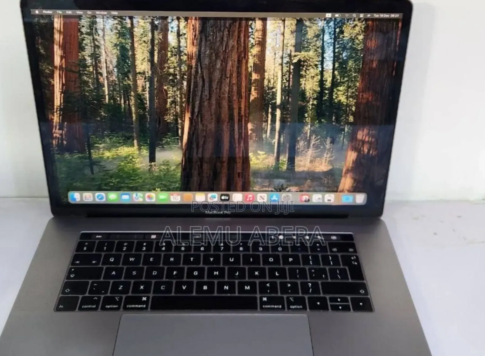 New Laptop Apple MacBook Pro 2019 16GB Intel Core i9 SSD 512GB