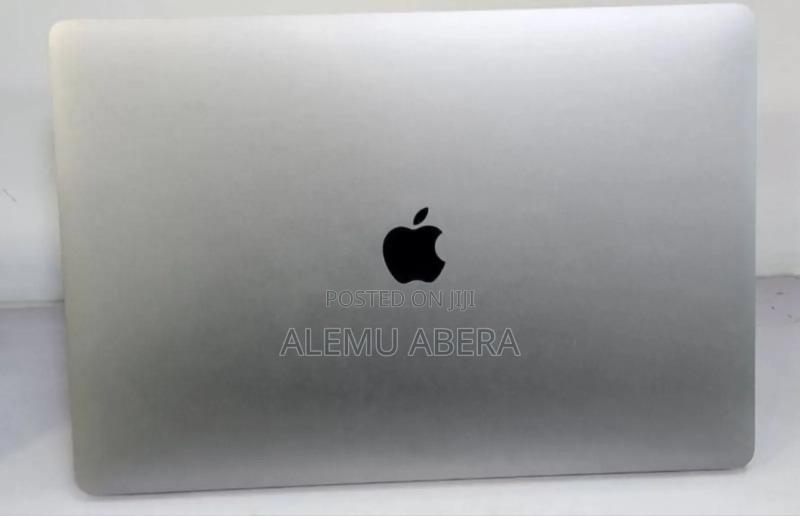New Laptop Apple MacBook Pro 2019 16GB Intel Core i9 SSD 512GB
