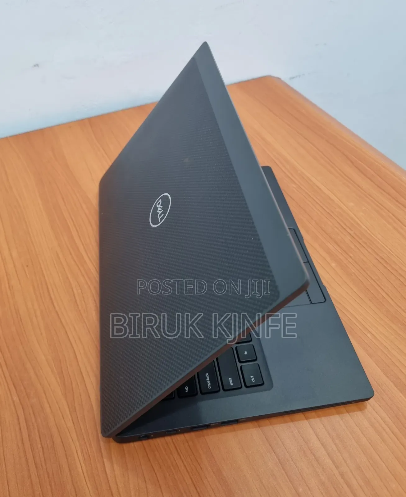 New Laptop Dell Latitude 7300 8GB Intel Core i7 SSD 256GB