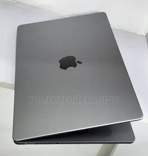 New Laptop Apple MacBook Pro 2019 16GB Intel Core i9 SSD 512GB