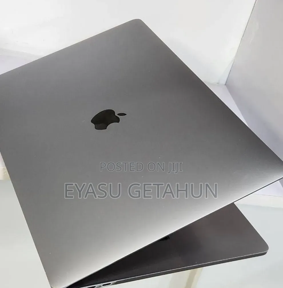 New Laptop Apple MacBook Pro 2019 16GB Intel Core i9 SSD 512GB