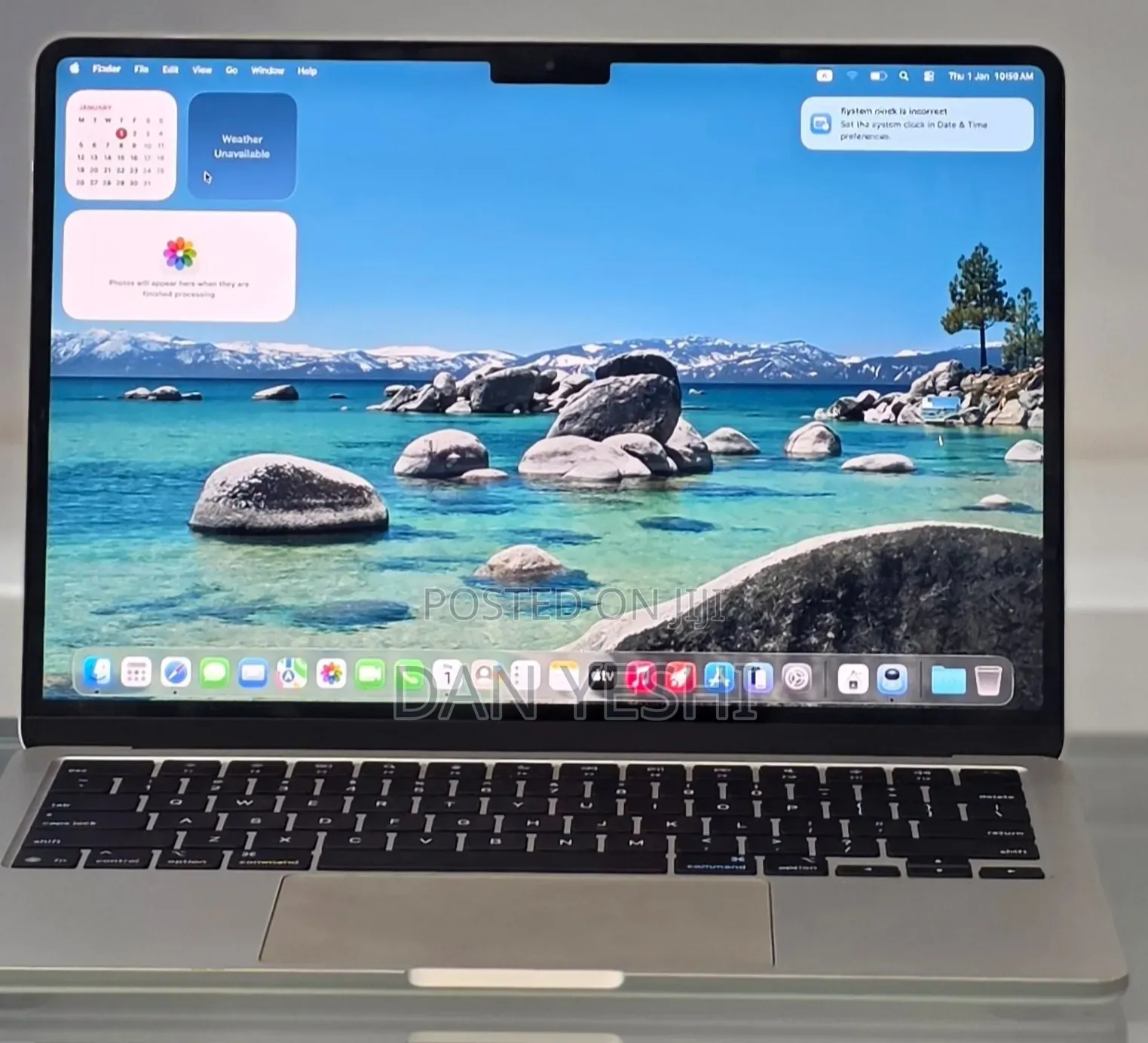 New Laptop Apple MacBook Air 2025 M4 13-inch 16GB Apple M4 SSD 256GB