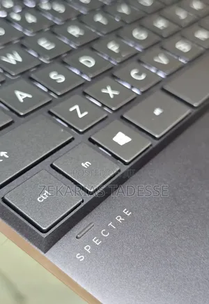 New Laptop HP Spectra 13 16GB Intel Core i7 SSD 1T