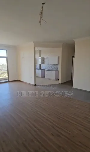 3bdrm Apartment in Bole Welosefer for sale