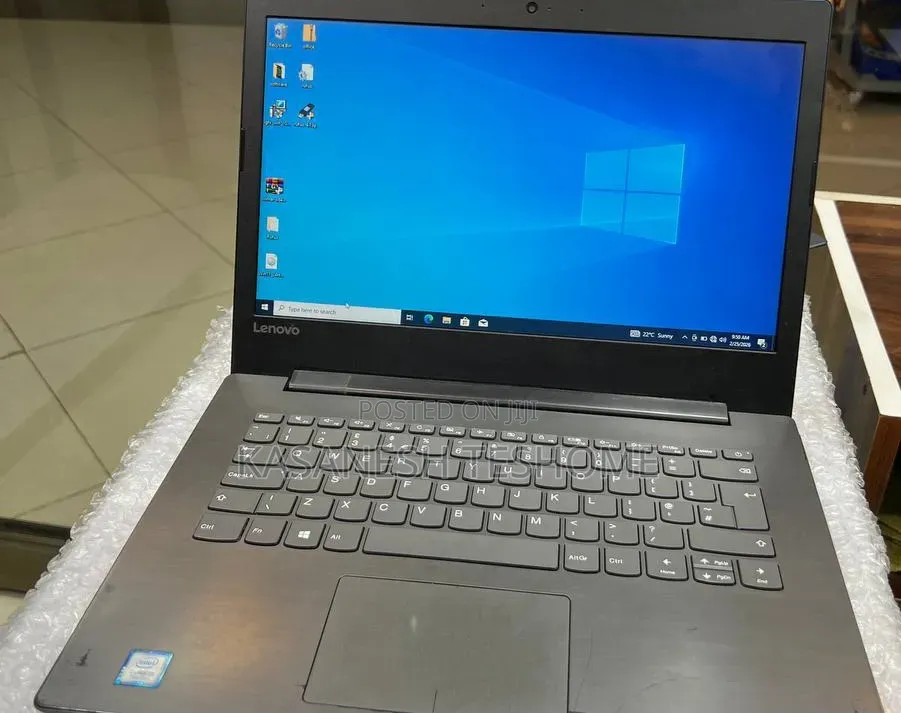 New Laptop Apple MacBook 2018 8GB Intel Core i5 SSD 128GB