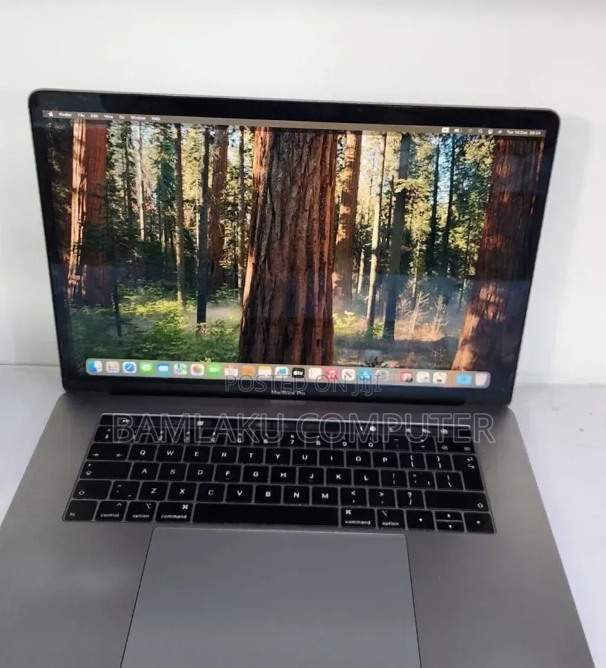 New Laptop Apple MacBook Pro 2019 16GB Intel Core i7 SSD 512GB