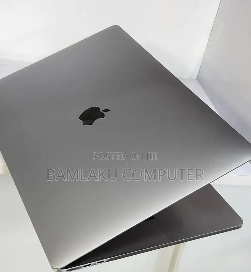 New Laptop Apple MacBook Pro 2019 16GB Intel Core i7 SSD 512GB