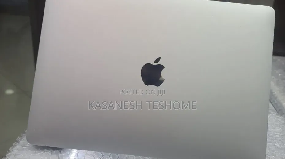 New Laptop Apple MacBook 2018 8GB Intel Core i5 SSD 128GB