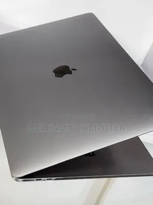 New Laptop Apple MacBook Pro 2019 16GB Intel Core i9 SSD 512GB