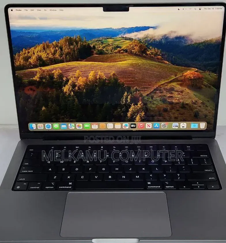 New Laptop Apple MacBook Pro 2019 16GB Intel Core i9 SSD 512GB