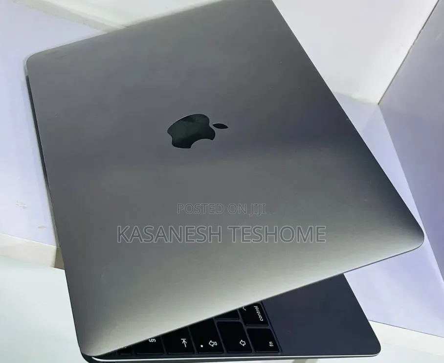 New Laptop Apple MacBook Pro 2017 8GB Intel Core i5 SSD 512GB