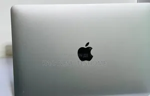 New Laptop Apple MacBook Pro 2017 8GB Intel Core i5 SSD 512GB
