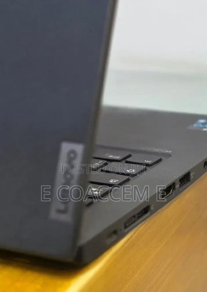 New Laptop Lenovo ThinkPad T14s Gen 2 16GB Intel Core i7 SSD 512GB