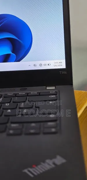 New Laptop Lenovo ThinkPad T14s Gen 2 16GB Intel Core i7 SSD 512GB